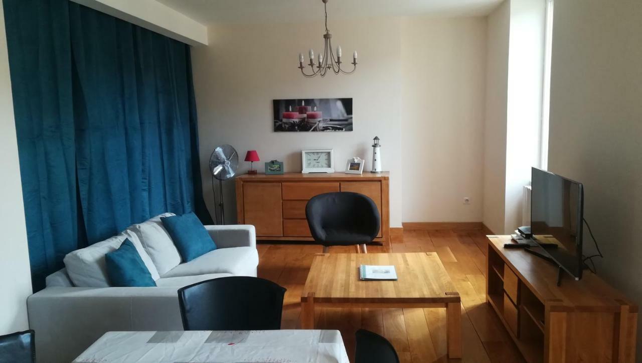 Un Joli Pied A Terre Apartment Montignac-Lascaux Luaran gambar